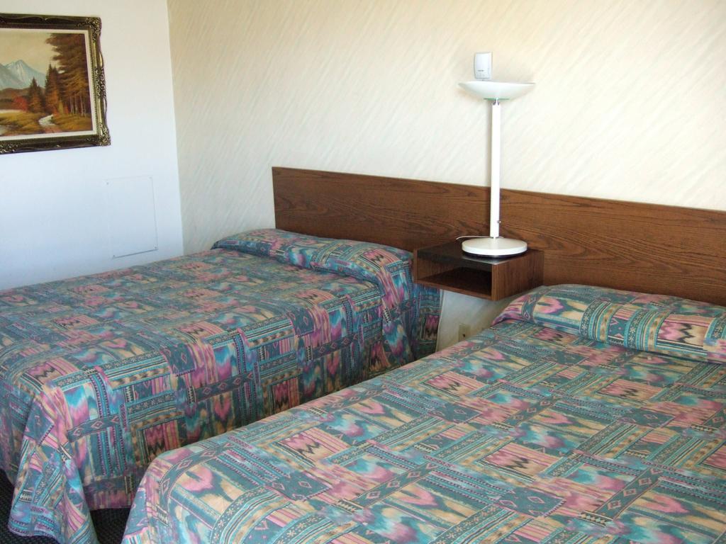 Wild Rose Inn Vegreville Номер фото
